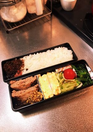 ハンバーグと野菜のお弁当-レシピのメイン写真