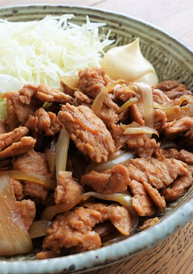 ヘルシーな肉不使用　大豆ミートの生姜焼き-レシピのメイン写真