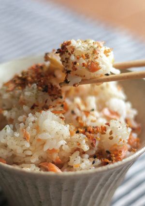 秋鮭とレンコンのまぜご飯-レシピのメイン写真