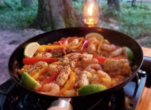 フライパンで簡単パエリア＊キャンプ飯にも-レシピのメイン写真