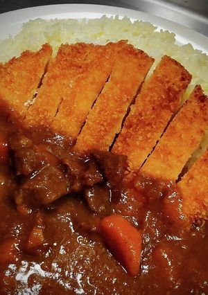 チキンカツonザ牛タンカレー@≧↺≦@❩-レシピのメイン写真