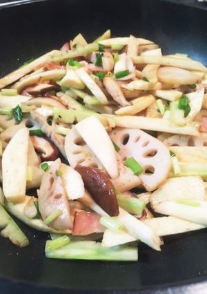 秋のふきよせ炒め物　バター醤油仕立て-レシピのメイン写真