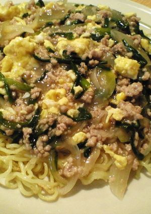 にらとひき肉のあんかけ焼きそば-レシピのメイン写真