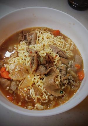 もつ煮ラーメン〜V❨(@≧↺≦@)❩ノ-レシピのメイン写真