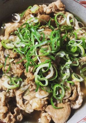 熊本郷土酒・赤酒使用"豚肉肉うどん"-レシピのメイン写真