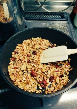 爆速でカリカリホカホカ手作りグラノーラ-レシピのメイン写真
