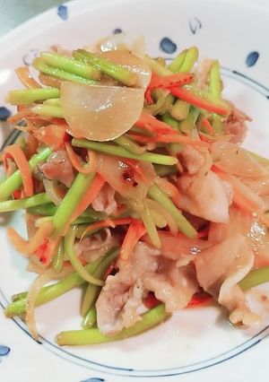 ニラの茎がメインの生姜焼き-レシピのメイン写真