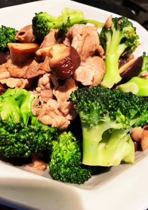 豚肉と椎茸、ブロッコリー炒め-レシピのメイン写真