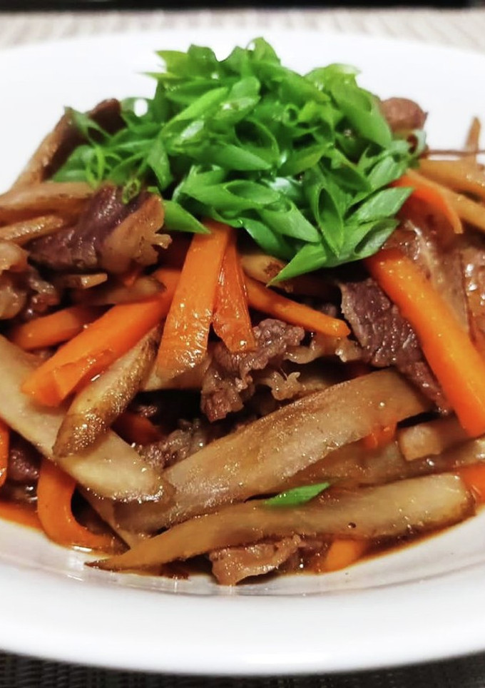 超簡単！牛肉と牛蒡と舞茸の炒め煮！！-レシピのメイン写真