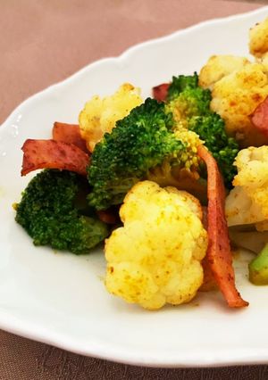 ブロッコリーとカリフラワーのカレー炒め-レシピのメイン写真