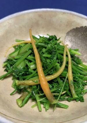 人参葉のバター炒め-レシピのメイン写真