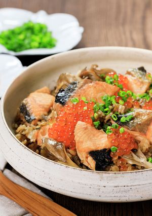 秋鮭の炊き込みご飯-レシピのメイン写真