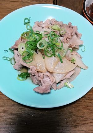 材料2つ♪カブと豚こまの中華炒め煮-レシピのメイン写真