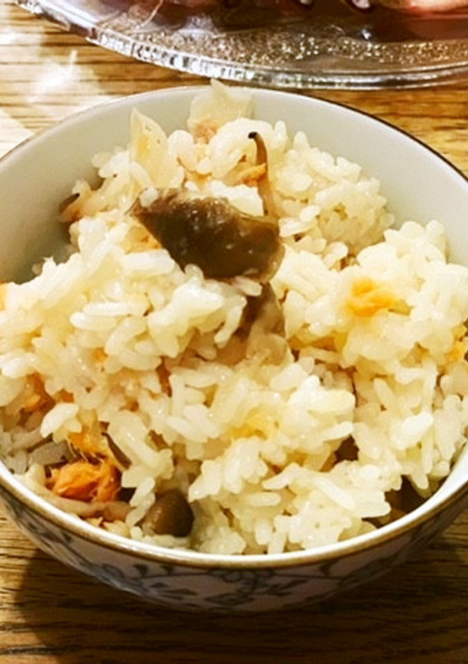 まいたけと鮭の炊き込みご飯-レシピのメイン写真