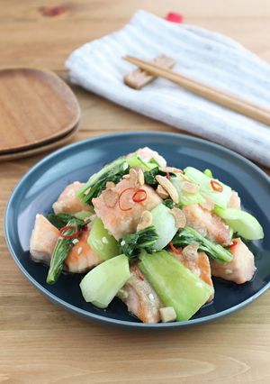 鮭とチンゲン菜のペペロンチーノ風-レシピのメイン写真
