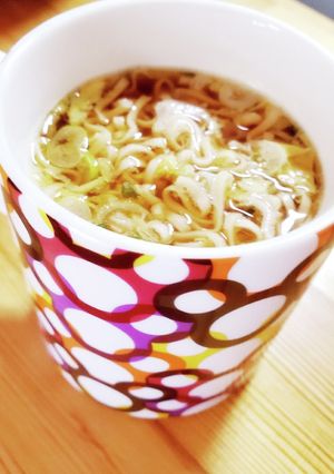 ミニカップ麺はマグカップお椀で食べる派☺-レシピのメイン写真