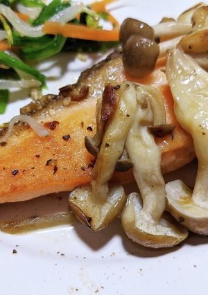 サーモンときのこのムニエル-レシピのメイン写真