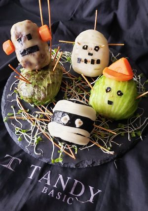 ハロウィン～おにぎりとハンバーグ-レシピのメイン写真