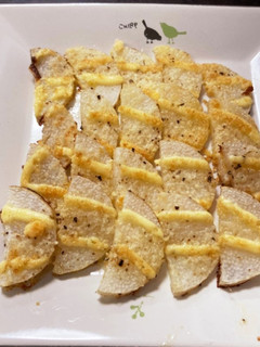 切って焼くだけ!*長芋のマヨ粉チーズ焼*-レシピのメイン写真