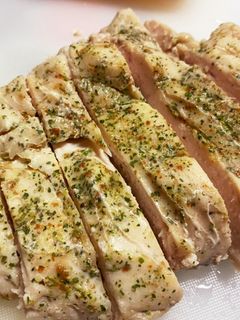 炊飯器で簡単!しっとり柔らかい鶏ハム-レシピのメイン写真