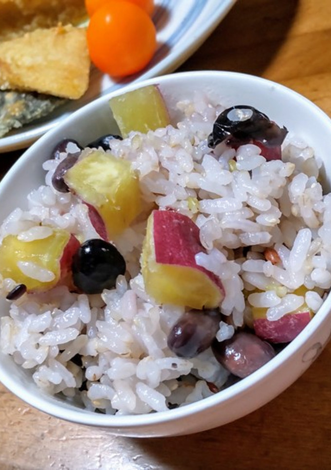 黒豆とさつまいもの炊き込みご飯-レシピのメイン写真