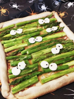 ハロウィンのお化けの目アスパラガスパイ-レシピのメイン写真