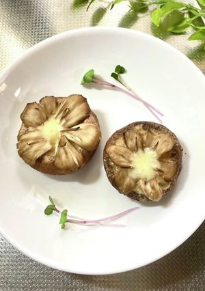 舞茸の花飾り焼き椎茸-レシピのメイン写真