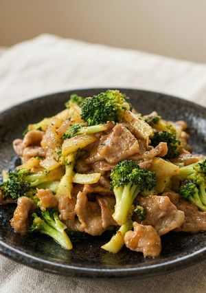 ブロッコリーと豚肉のガリバタ炒め-レシピのメイン写真
