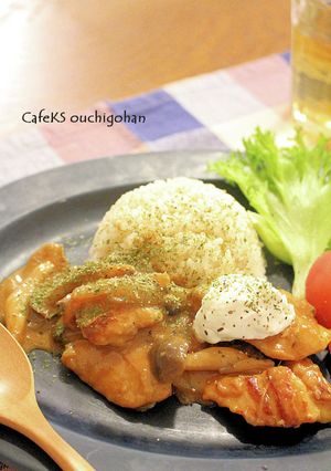 鶏肉で！チキンストロガノフ風-レシピのメイン写真