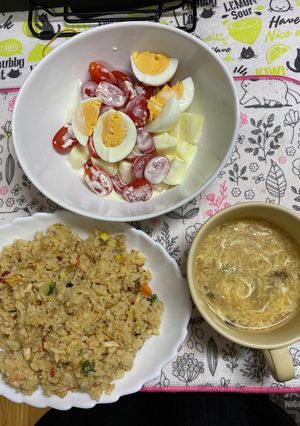 簡単炒飯とフカヒレスープ&サラダ-レシピのメイン写真