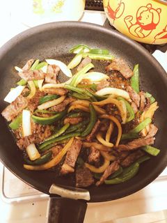 簡単10分★青椒肉絲を焼肉のたれで-レシピのメイン写真