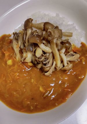 きのこカレー＊ガーリックバターソテーのせ-レシピのメイン写真