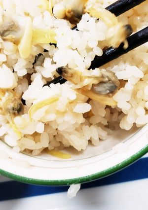 #冷凍あさりで簡単♪あさり炊き込みごはん-レシピのメイン写真
