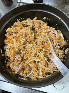 ストウブ鍋でほんとに美味しい炊き込みご飯-レシピのメイン写真