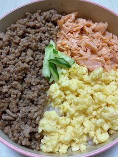 彩りも美味しい⭐︎3色そぼろ丼-レシピのメイン写真