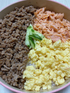 彩りも美味しい⭐︎3色そぼろ丼-レシピのメイン写真