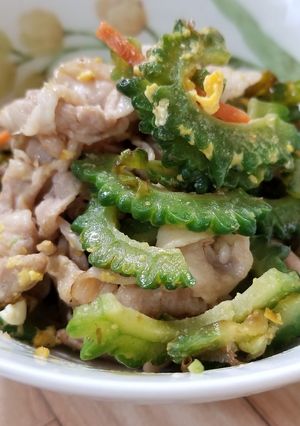 ゴーヤと肉炒め-レシピのメイン写真