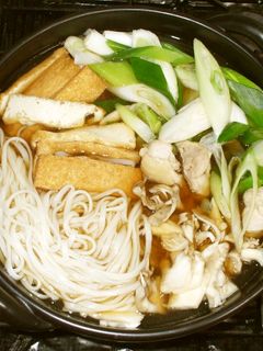 基本の鍋焼きうどん♪簡単鍋つゆ鍋スープ-レシピのメイン写真