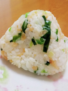 天かすのねぎマヨおにぎり-レシピのメイン写真