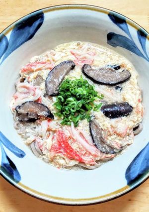 作り置き椎茸の佃煮とカニカマで卵とじ蕎麦-レシピのメイン写真