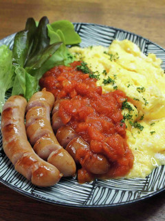 手作りトマトソースで朝ごはん-レシピのメイン写真