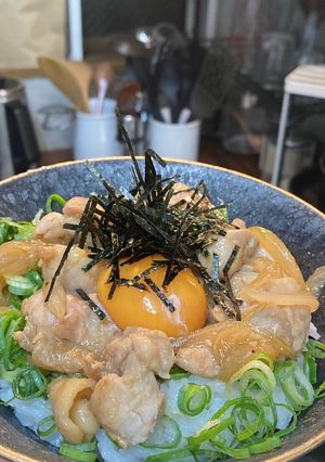 簡単!ピエトロドレッシングで◎贅沢とり丼-レシピのメイン写真