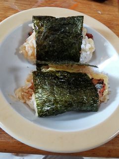 さんま蒲焼き缶とチーズのおにぎらず-レシピのメイン写真