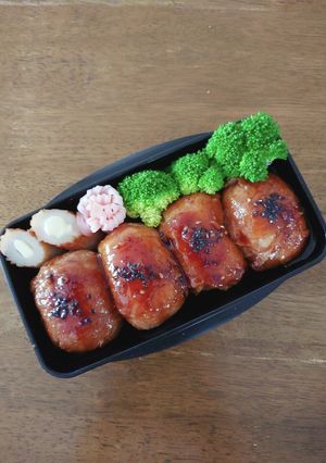 肉巻きおにぎりで勝ち飯弁当♪-レシピのメイン写真