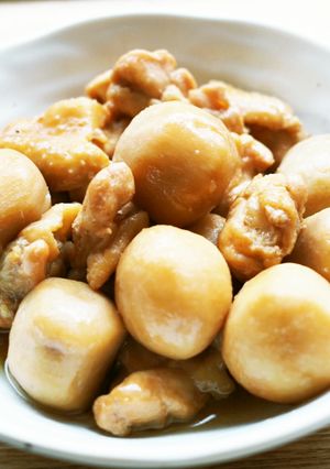 冷凍里いもで簡単に！鷄肉と里いもの煮物-レシピのメイン写真