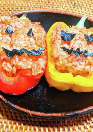 パプリカカップのハロウィンおにぎり-レシピのメイン写真