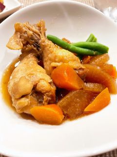 簡単!手羽元とにんじんと大根の煮物-レシピのメイン写真