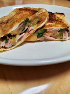 簡単!油揚げ、ねぎハムチーズのはさみ焼き-レシピのメイン写真