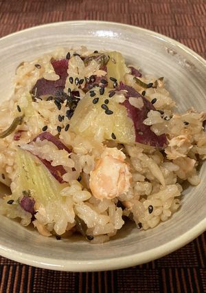 シャケとさつまいもの炊き込みご飯-レシピのメイン写真