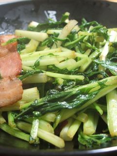 新鮮水菜のベーコン炒め-レシピのメイン写真